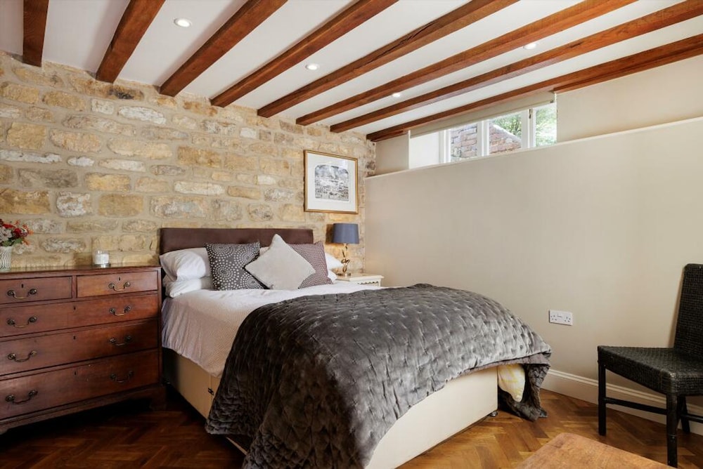 Fabulous Farmhouse in Hampshire