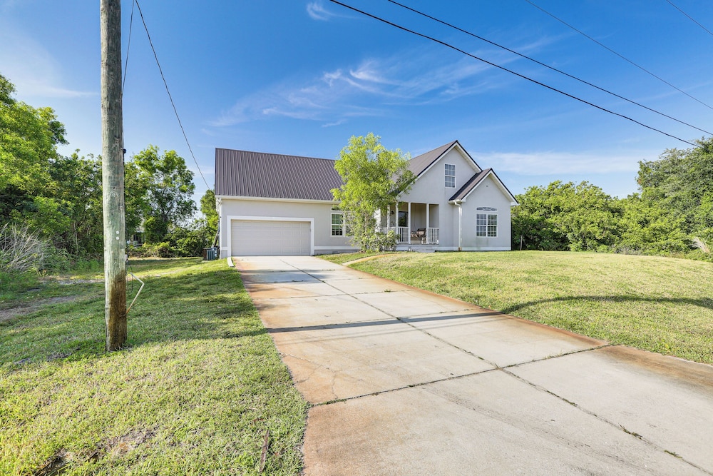 Remote-work Friendly: Lehigh Acres Family Home