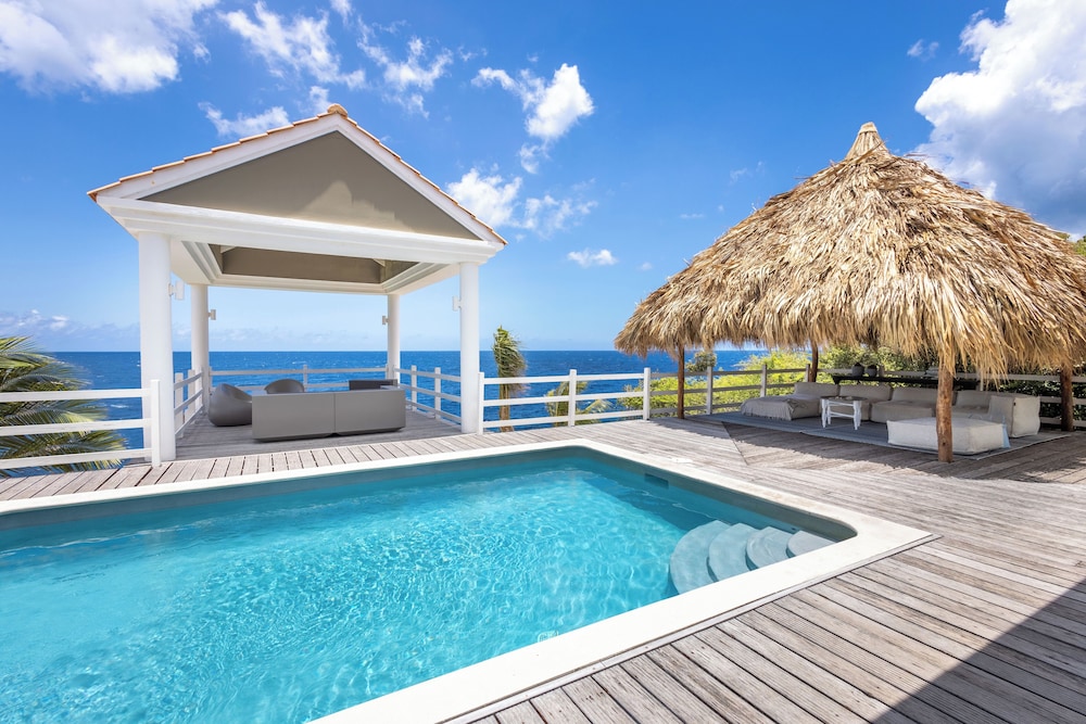 Coral Estate Holidays