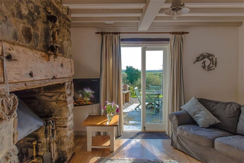 Cheristow Farm Cottages view 3