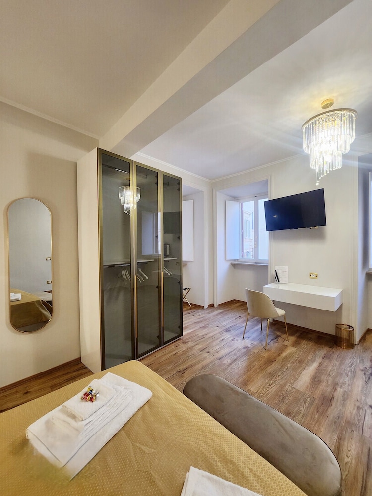 Golden palace luxury guest house