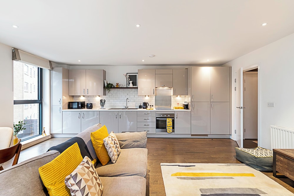 Spacious and Trendy Shoreditch Flat