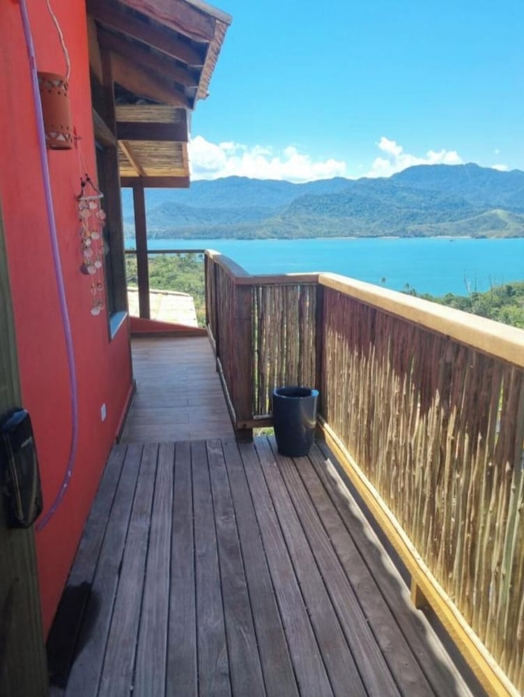 Yumi Chalés Ilhabela