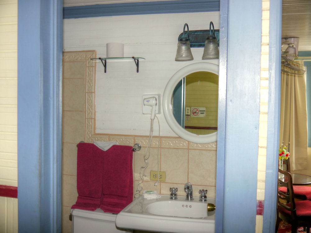 Santo Tomas Hotel - Property Image 6