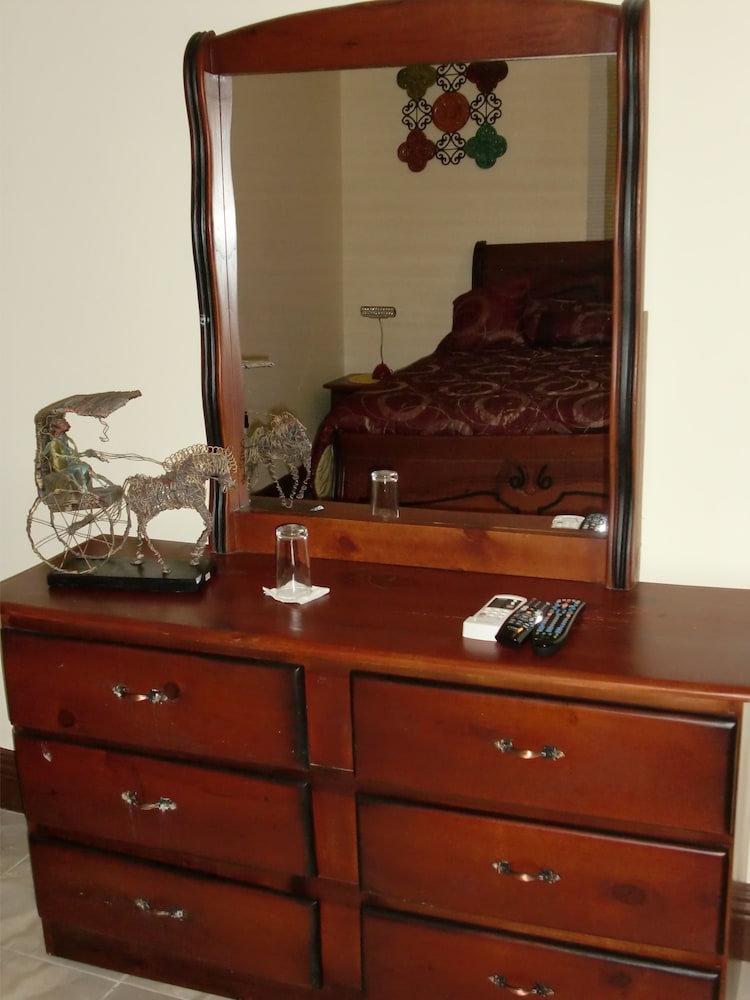 Adam Suites