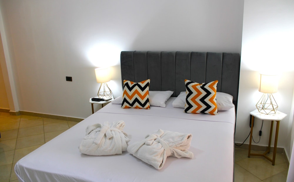 Beachfront in 5 Star Hotel With Reef Hurghada view 2