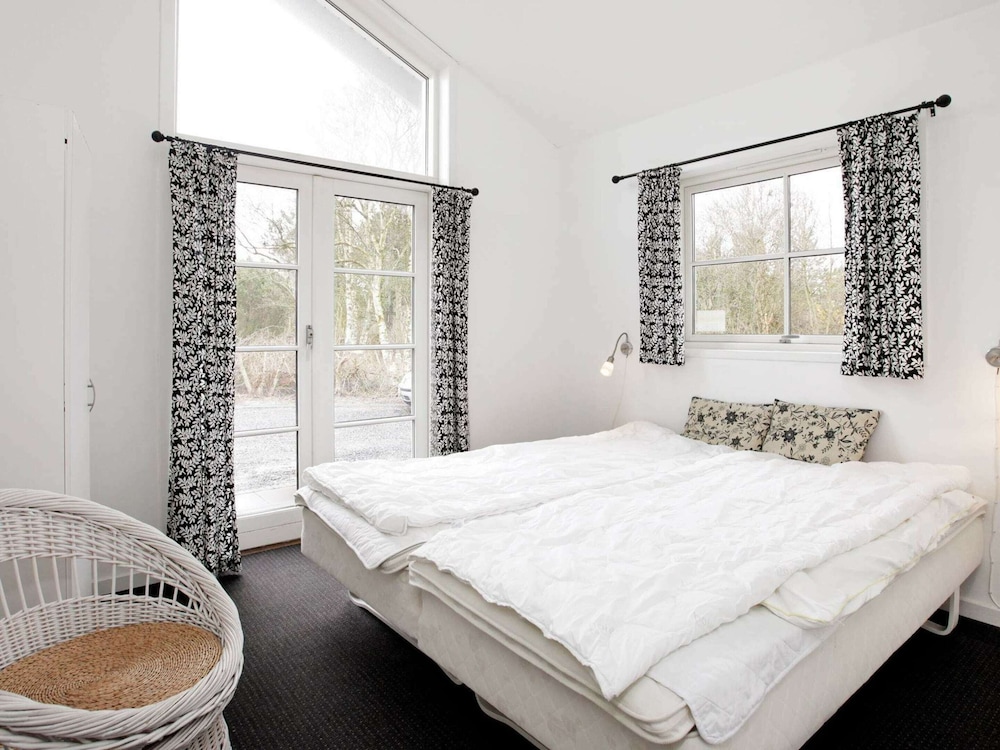 8 Person Holiday Home in Blavand view 3