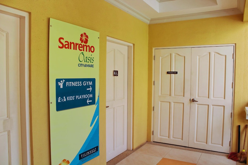 2 Bedroom at San Remo Oasis near SM Seaside