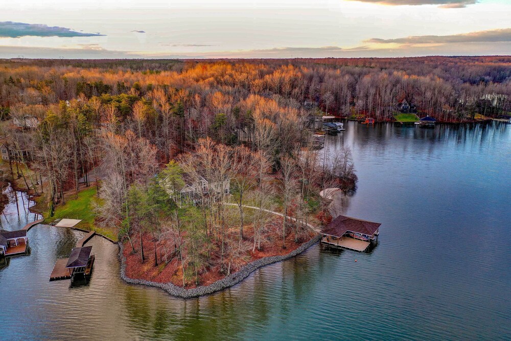 Lake Anna Home w/ Dock & Private Shoreline! view 4