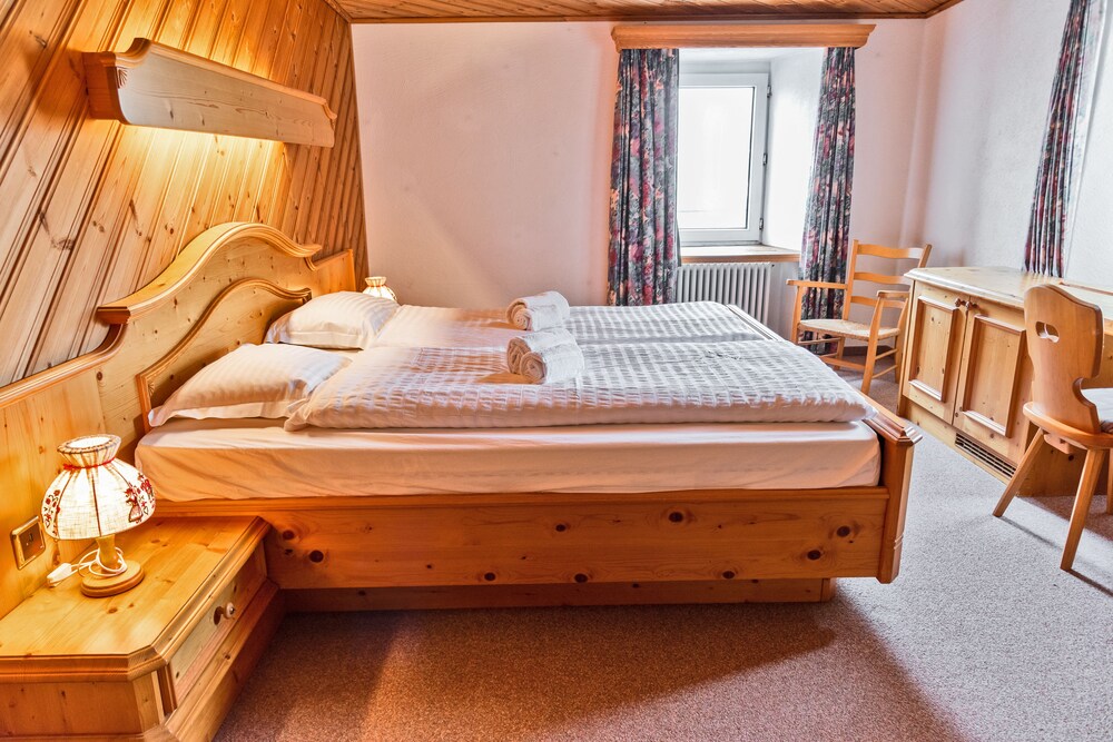 Hotel Bernina Hospiz - Hostel