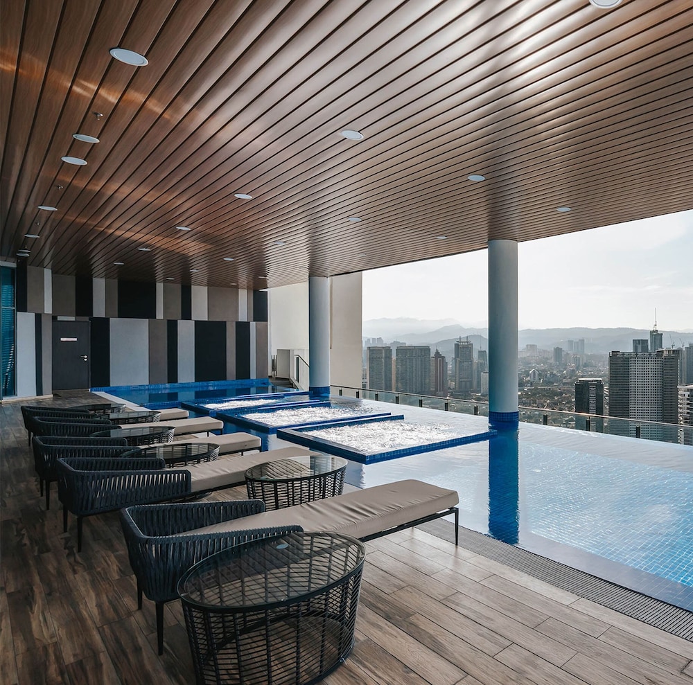 NaiBnB @ The Colony by Infinitum