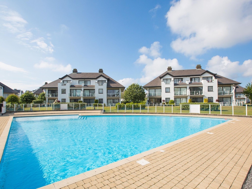 Golf Azur Frejus With Swimming Pool