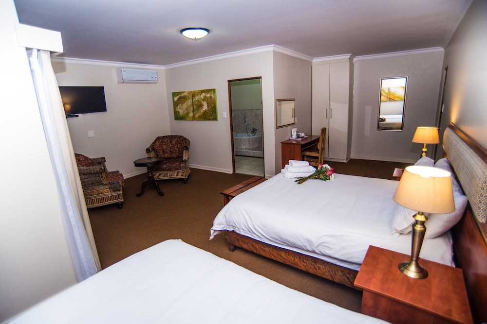 Adelante Lodge view 5