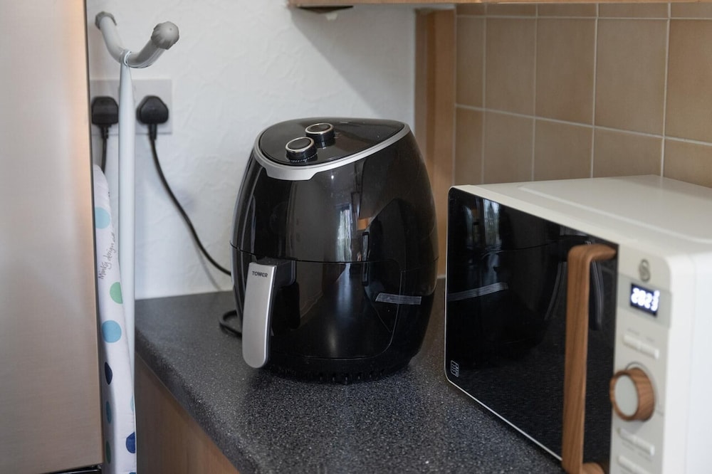 2-bedroom- Stoke-on-trent-sleeps 5-petsok