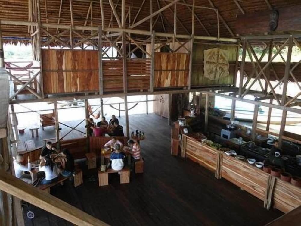 Kurupira Cabin Floating