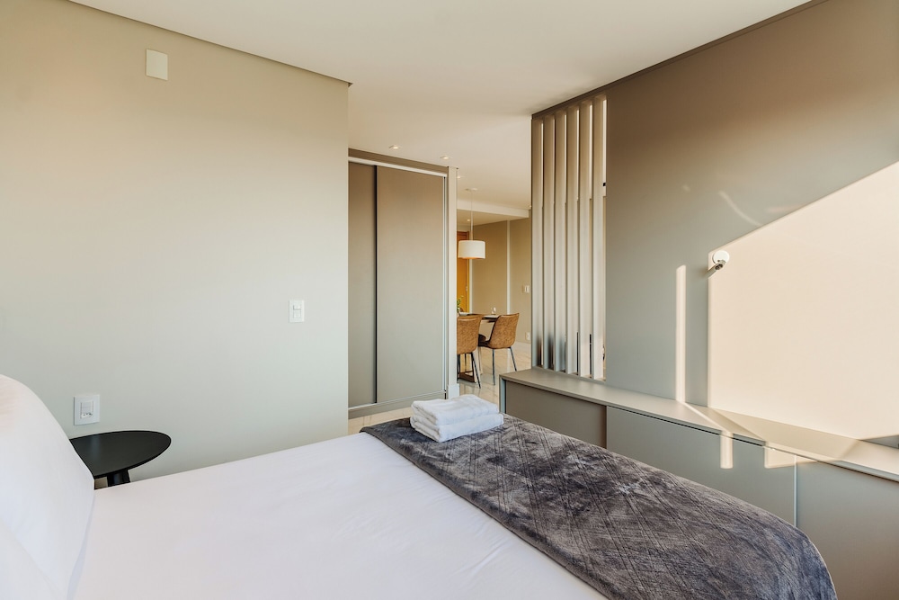 Luxury Loft W/beautiful View in Petropolis Aho1402