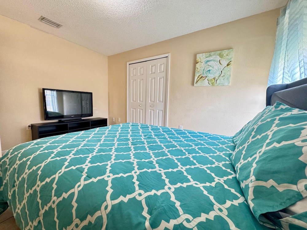 Lake Berkley Villas Swanky