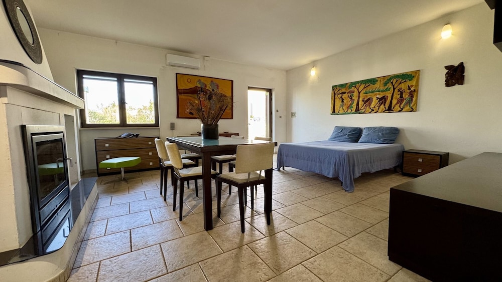 Villetta Certosina 1 - Villa Just a few Meters From the sea