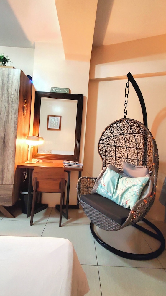 Urban Retreat at Shell Residences With Netflix 300mbps Wifi