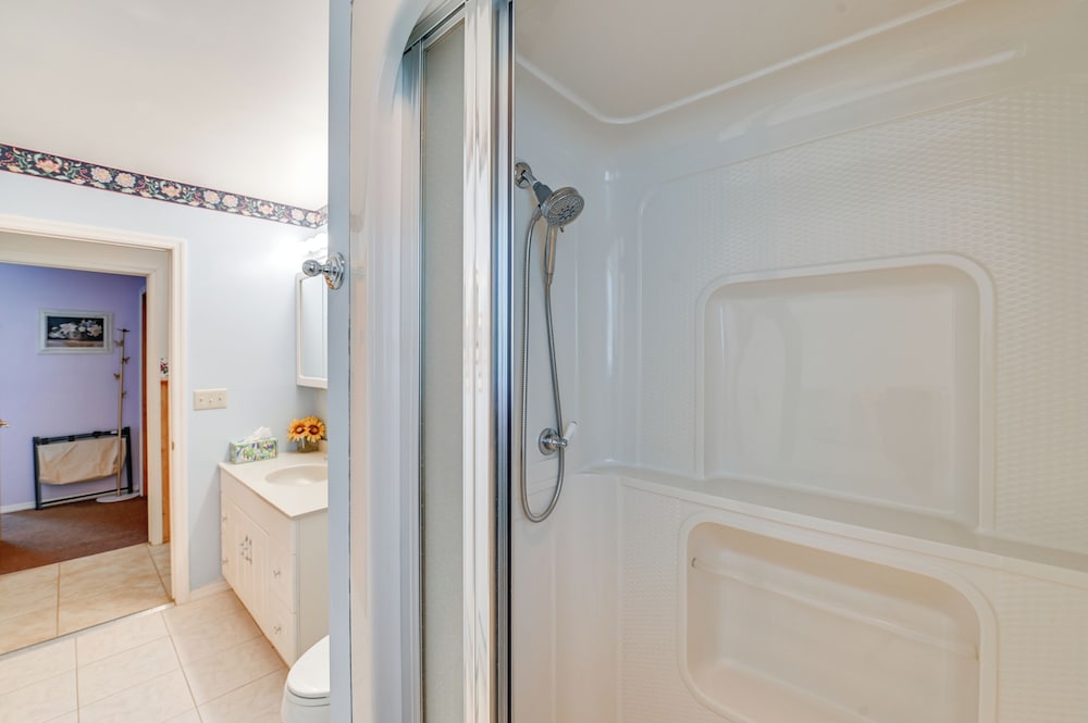 1 Mi to Hunter Mtn: Cozy Unit on 6-acre Property!