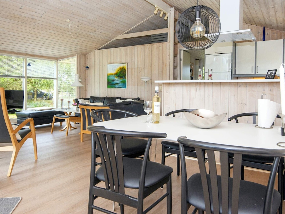 Pleasant Holiday Home near Jutland with Terrace view 4