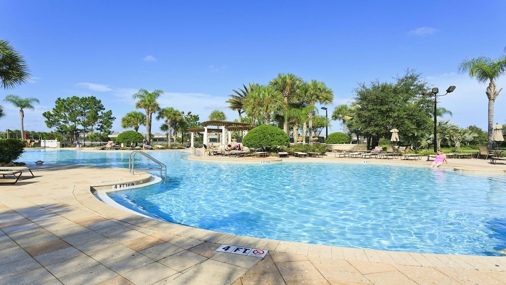 Home With Lakeview Close to Disney w Pool - Image 2