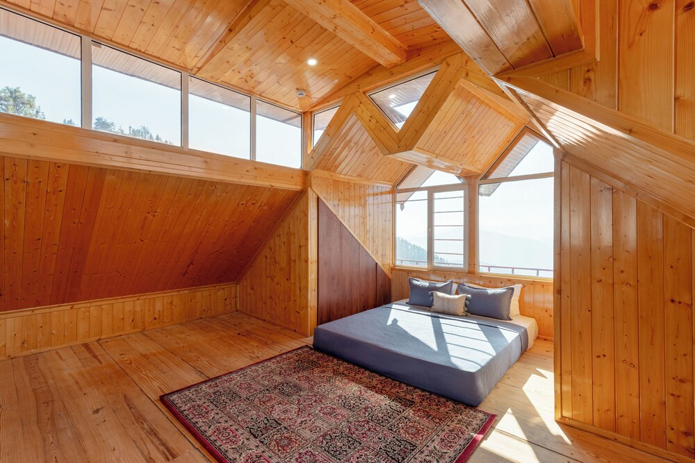 ALAYA STAYS LAFU HOUSE- WOODSCAVE