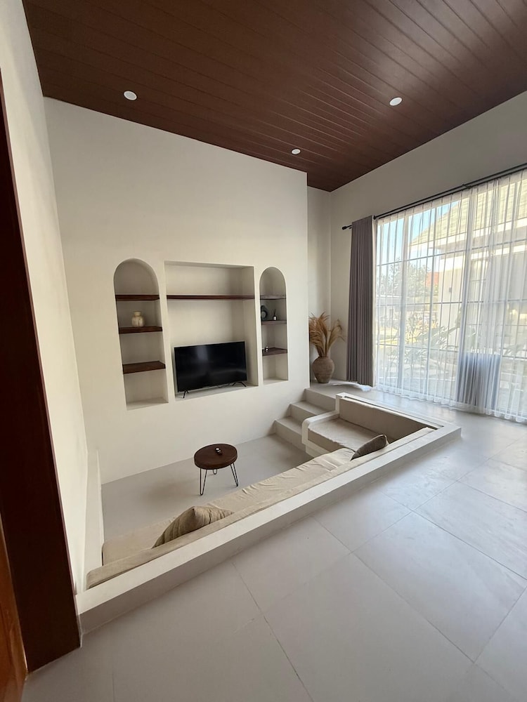 Malasama suites hotel