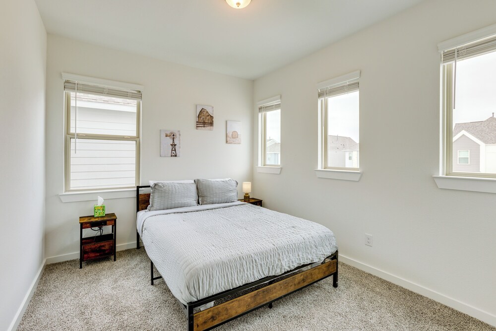 Family-friendly Home w/ Yard in Hockley!