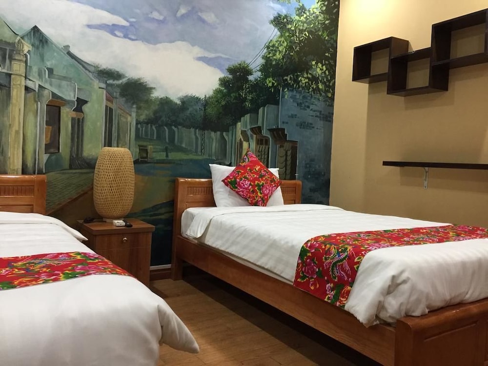 Dollar Homestay & Travel