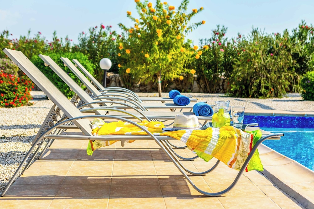 Villa Orange Tree