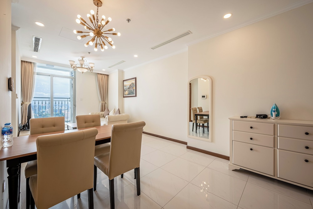 PD Pristine Apartment Landmark Plus