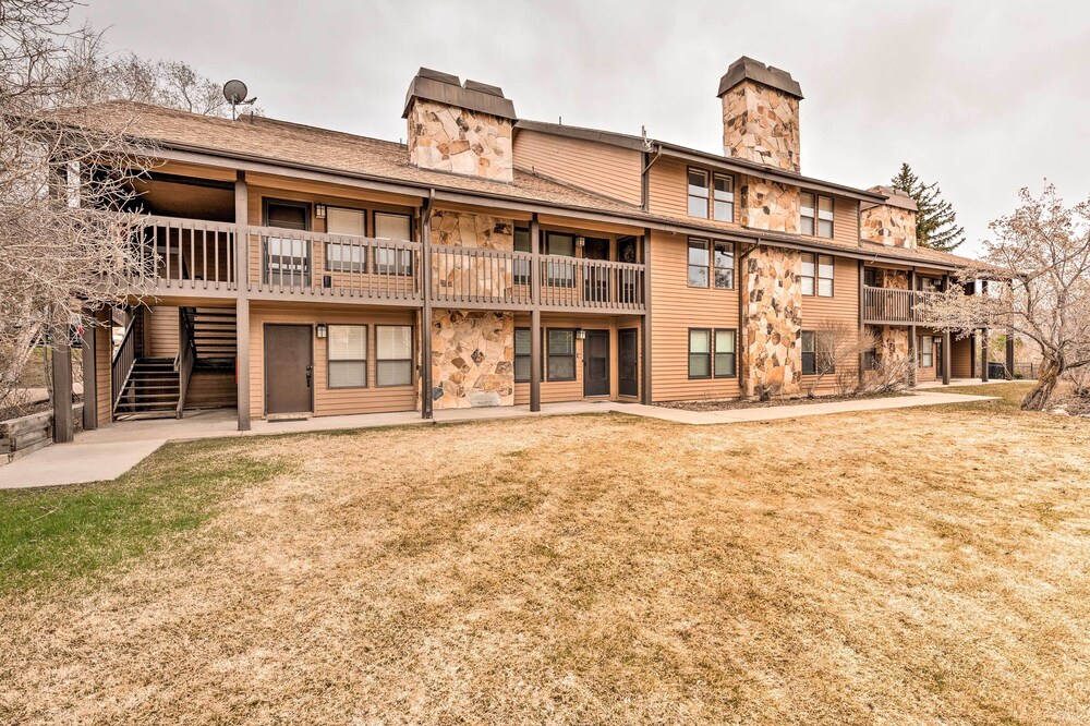 Chic Eden Condo w/ Pool Access < 5 Mi to Ski! view 5
