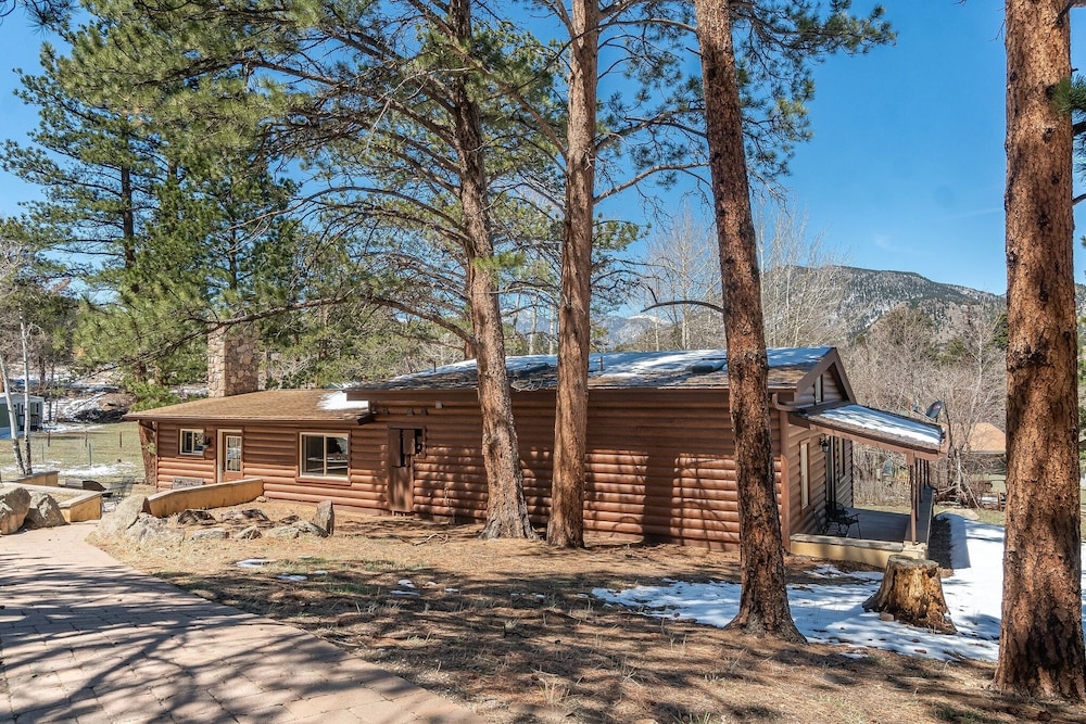 Lazy Elk Retreat - 3 Br Cabin