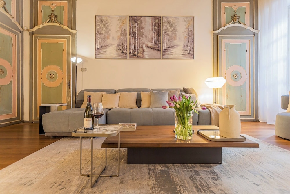 Rovelli 41 by Rent all Como