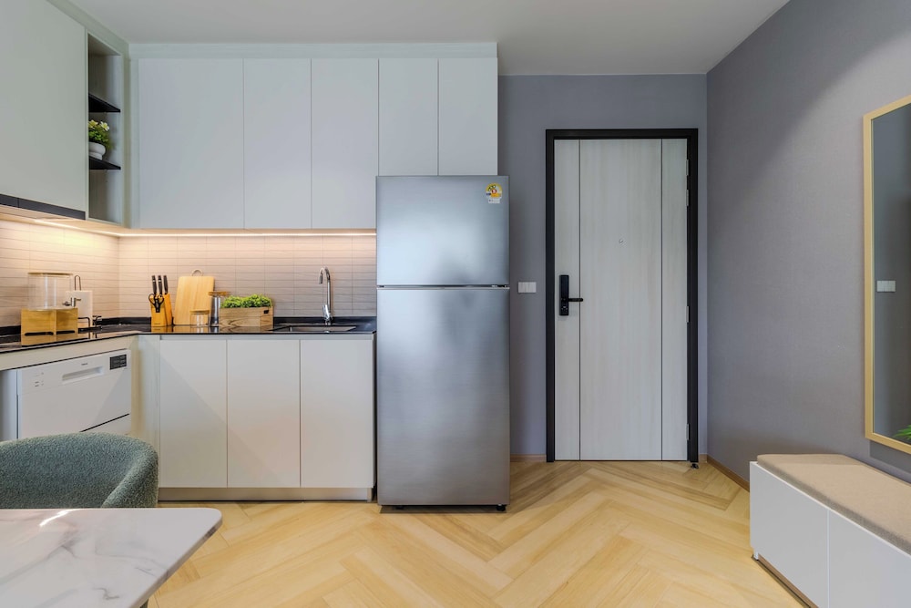 Brand new near Boat Avenue C250