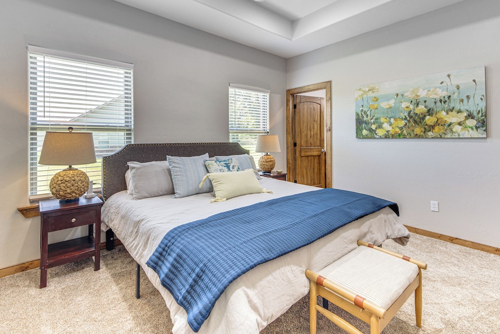 1 Mi to Lake Texoma: Expansive Outdoorsy Escape!