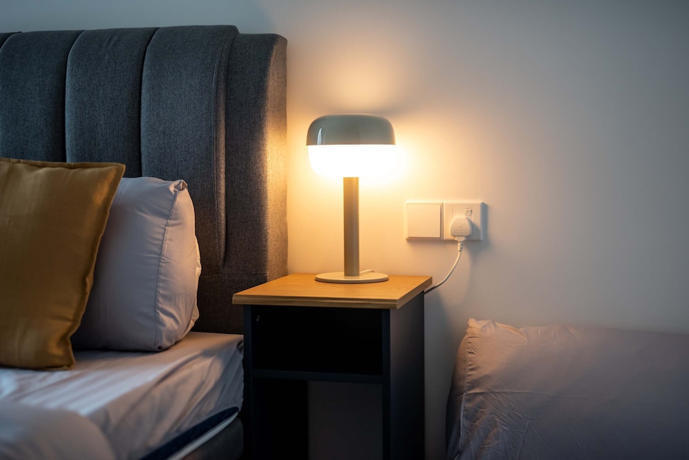 2BR R&F Phase2, CIQ R&F Mall, Free Parking