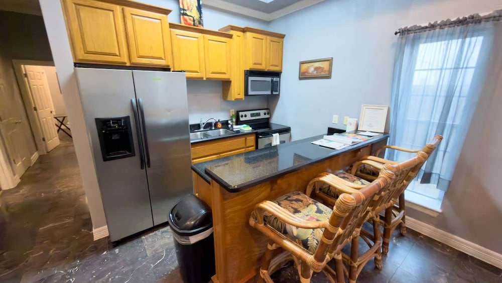 Pool 1st Floor 75 Yards To Beach Value 2 Bedroom Apts