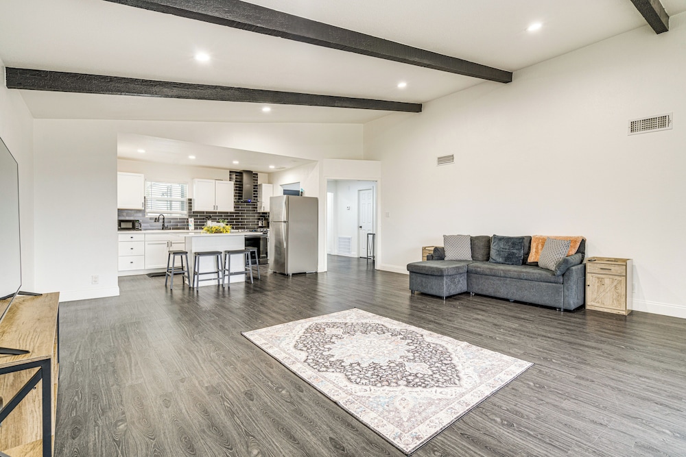 Private Hot Tub & Golf Course Views: Lakeway Gem