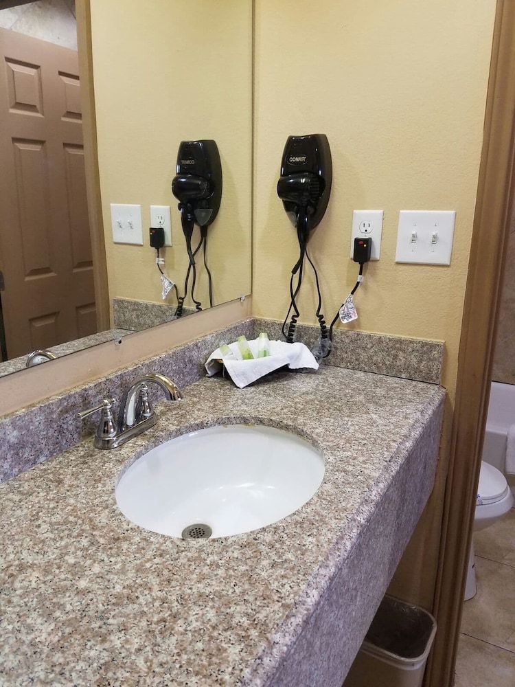 El Camino Motel - Property Image 3