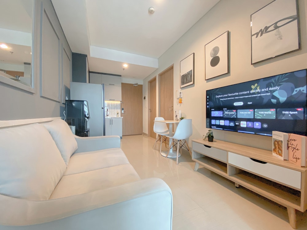Good Choice and Homey 2BR Apartment Tamansari Iswara
