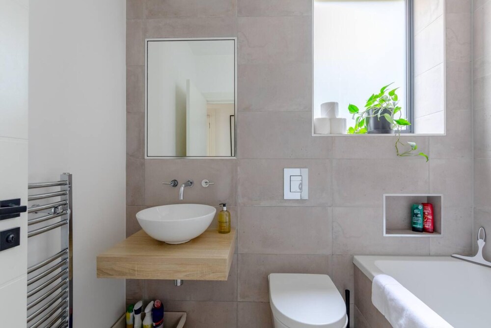 Charming & Stylish 1BD Flat - Bethnal Green