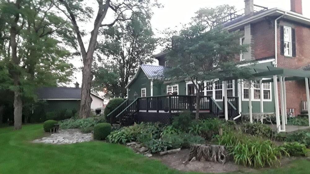 Emma's Bed and Breakfast