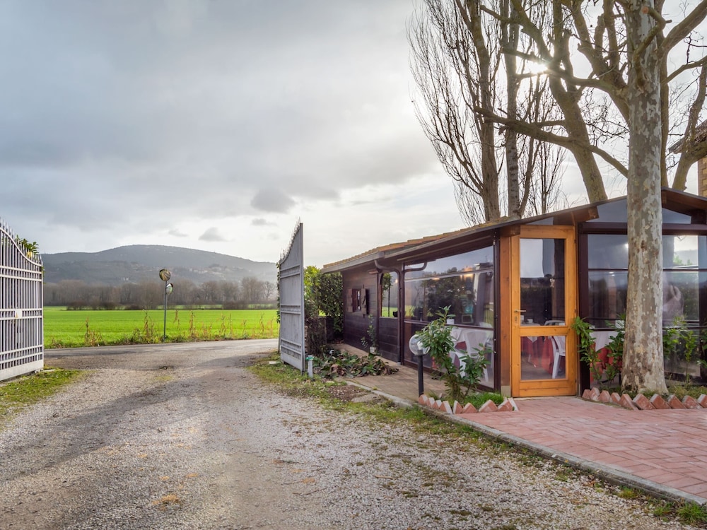 Cottage in Magione Near Lake Trasimeno view 4