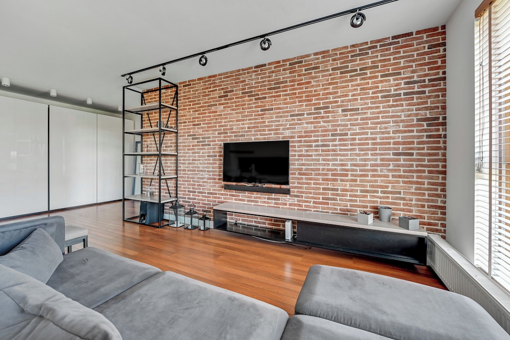 Aura - Riverside & Parking by Downtown Apartments
