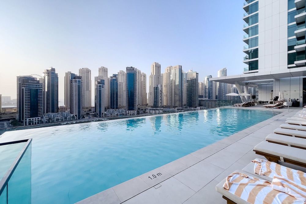 Apartment with beautiful view on Marina
