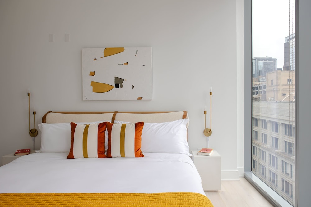 The Lyra Luxury Group Getaway - Two Penthouses