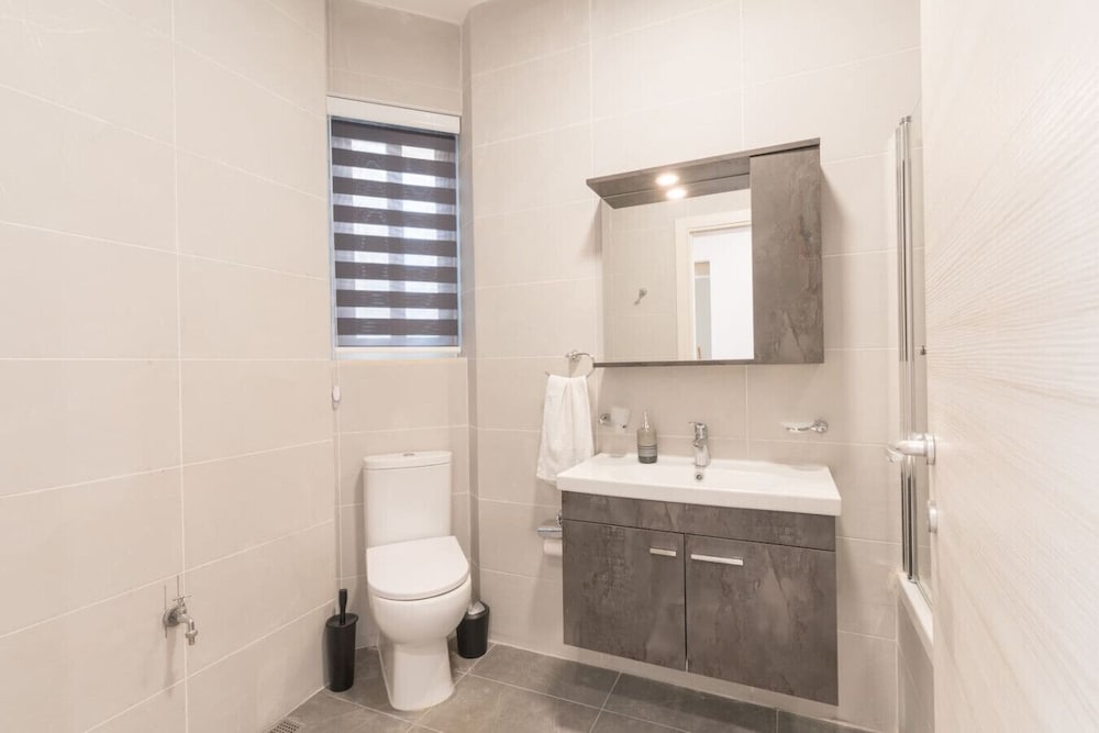Property With Pool Access - Xaghra Near Marsalforn