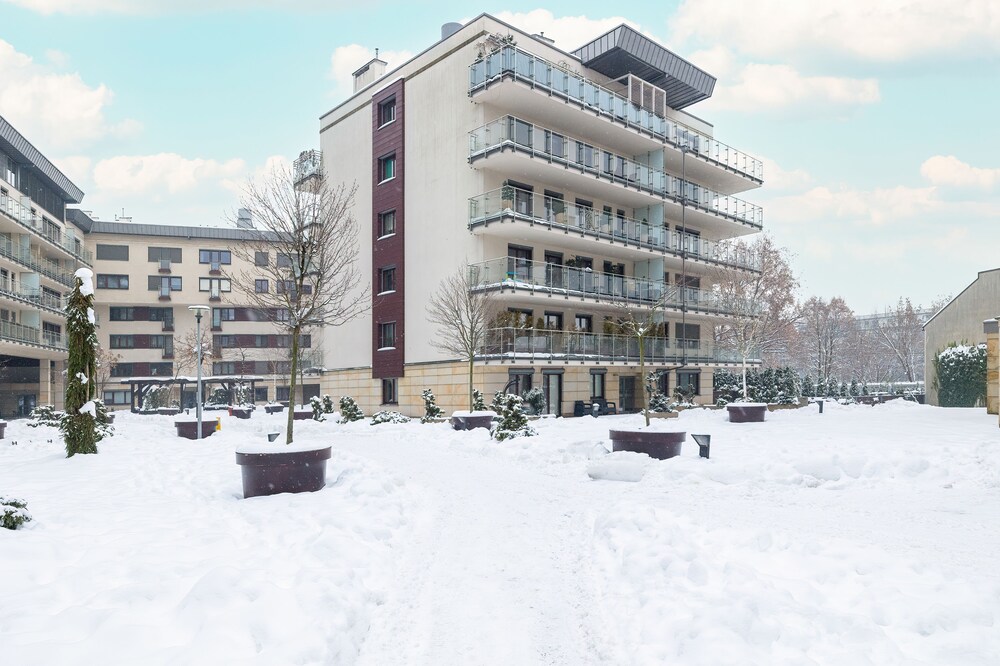 Ludwinowska Cozy Apartment by Renters view 2